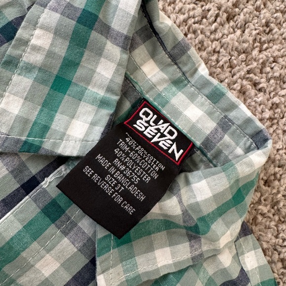 Toddler Boy’s Button Downs 4 Pack - Picture 5 of 5